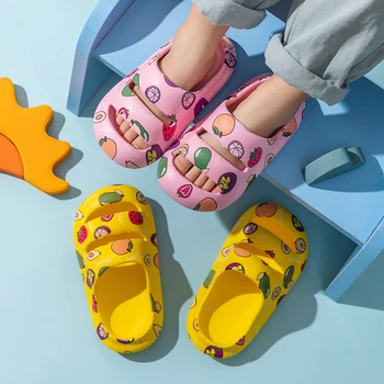 2023 Летние Милые домашние тапочки, детские домашние тапочки для маленьких мальчиков и девочек, нескользящие модные пляжные повседневные сандалии, обувь для малышей
